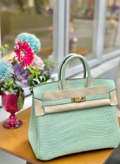 Hermes Birkin 25 Vert d’eau Matte crocodile leather Gold Hardware
