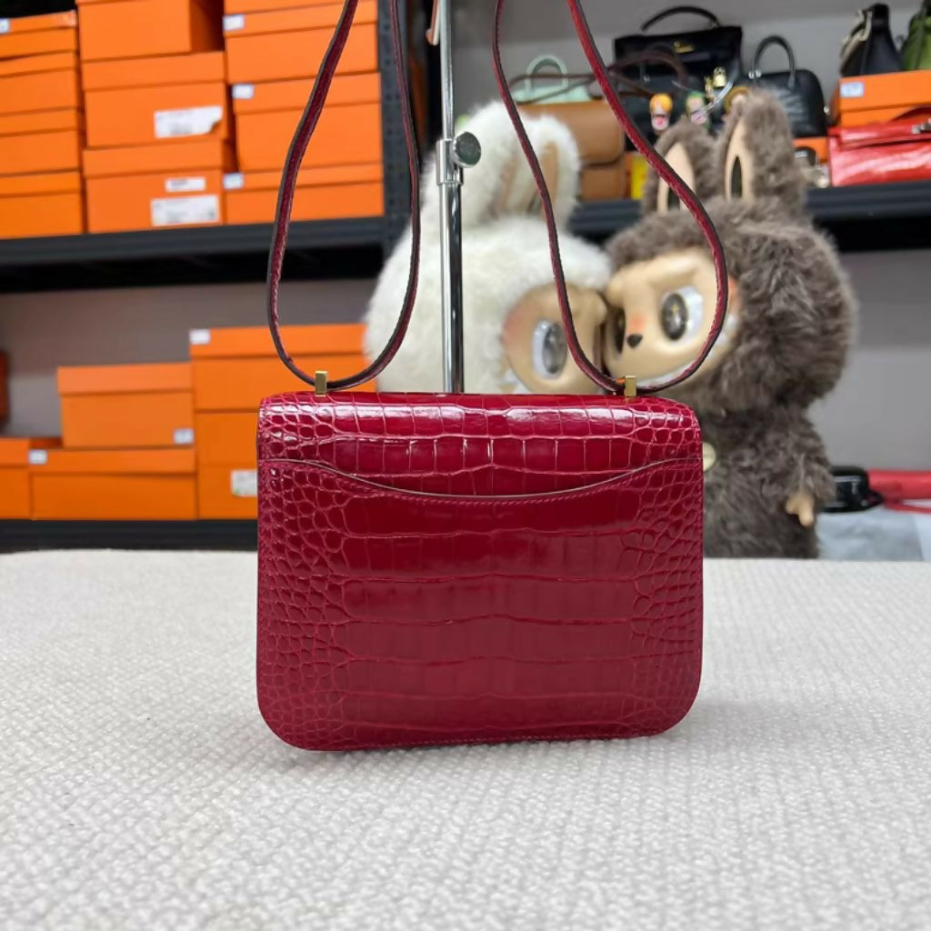 Hermès Constance Mini 19 Red Shiny Crocodile Leather with Gold Hardware