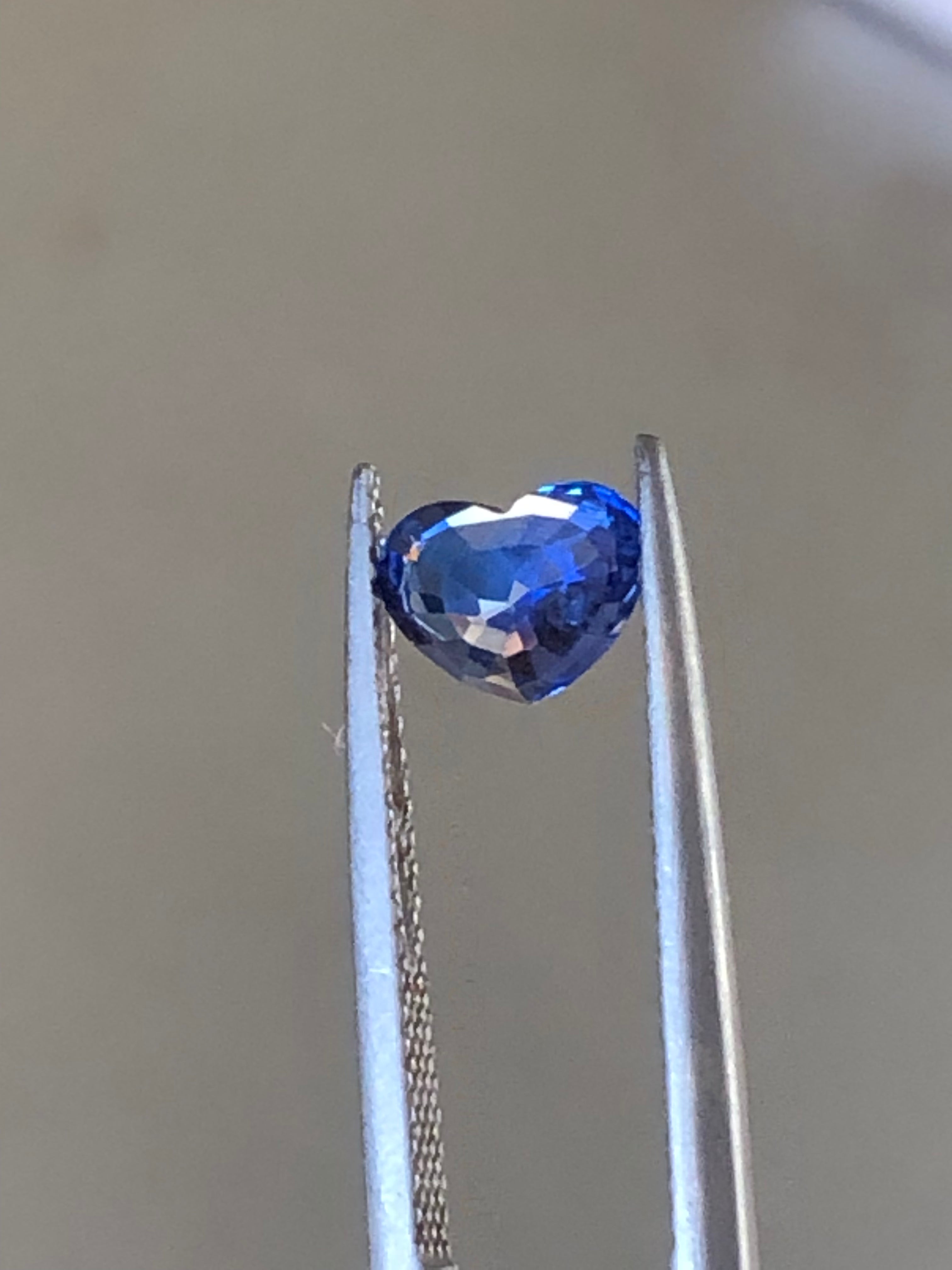 0.87 carats Heart Shape Royal Blue Sapphire