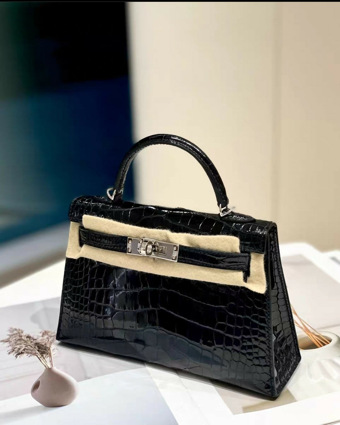 Hermès Mini Kelly Black Shiny Crocodile Palladium Hardware