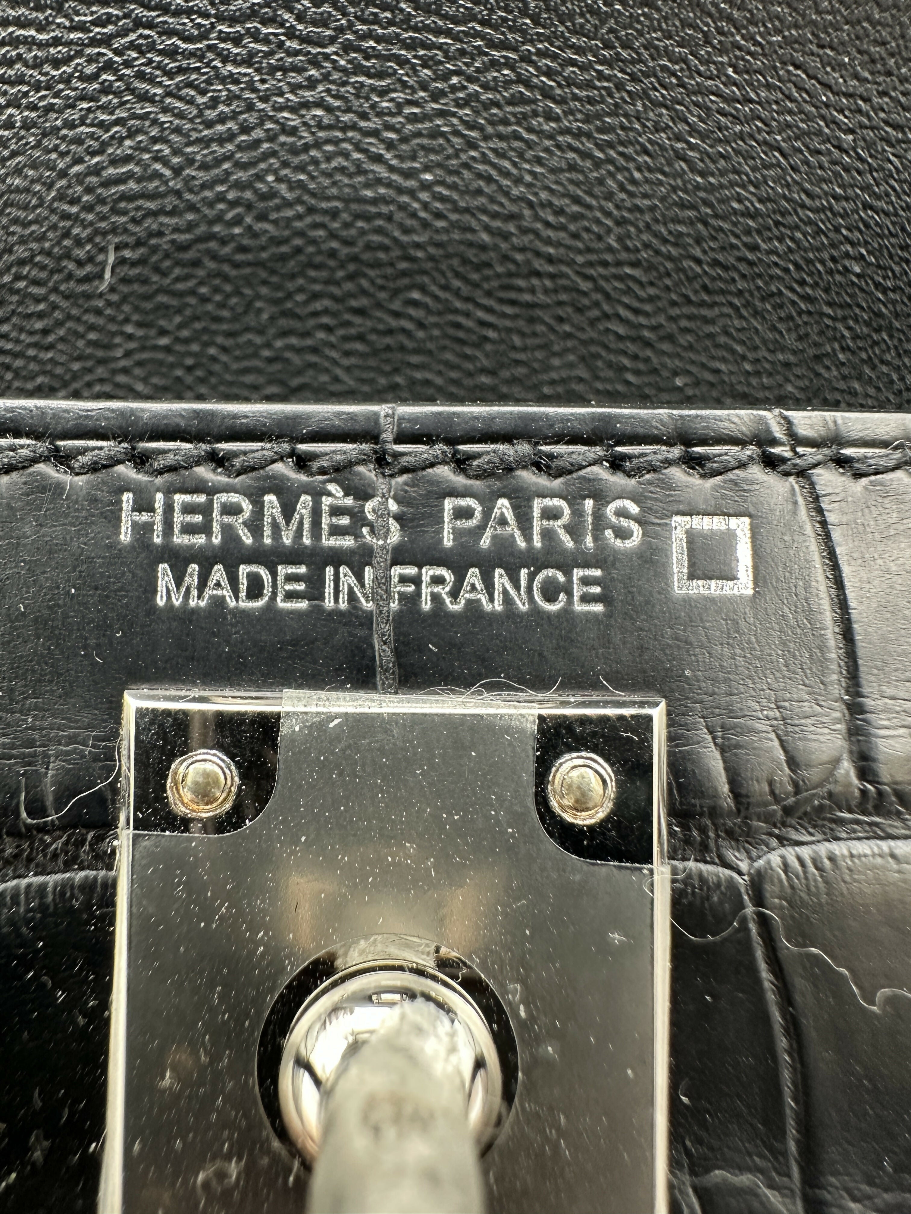 Hermès Kelly 20 Black Matte Alli Missi PHW B 2023