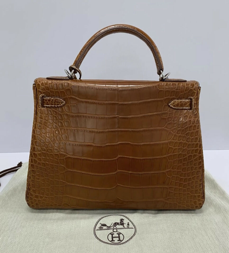 Hermès Kelly 32 saddle matte crocodile leather Palladium hardware