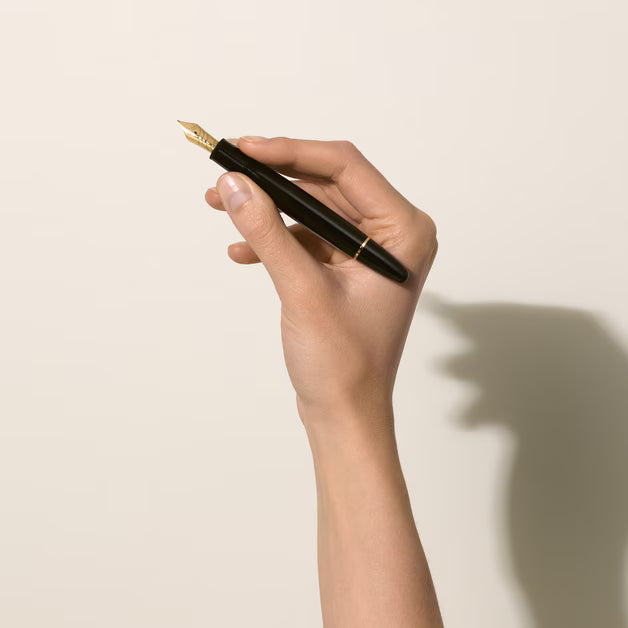 Montblanc Meisterstuck Calligraphy Fountain Pen - 146 Black - Curved Nib ( Limited production)