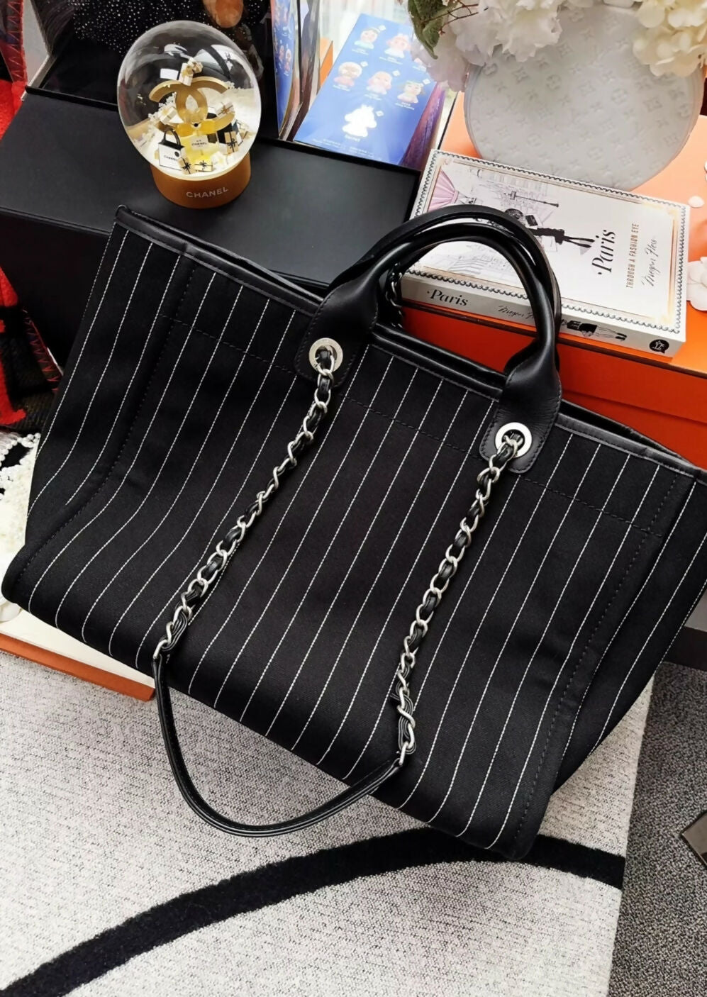 Chanel 23p black and white striped embroidered letter beach bag