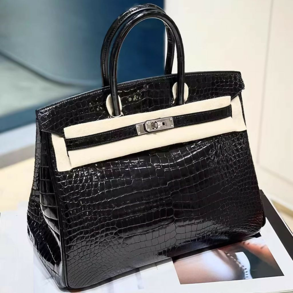 Hermès Birkin 35 Black Shiny Crocodile leather palladium hardware