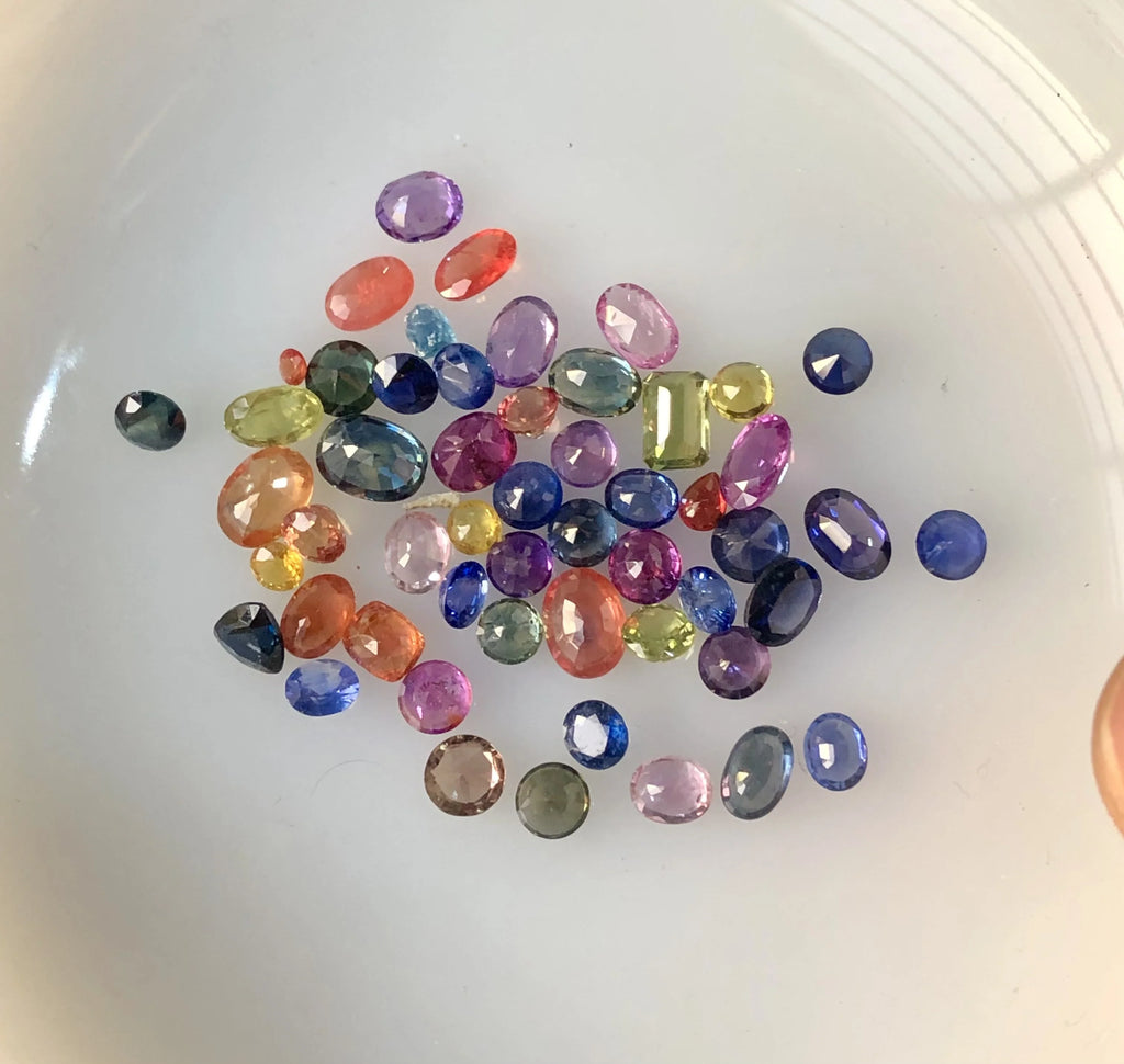 25 Carats Fancy Color Loose Sapphires Stone Deal