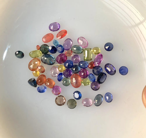 25 Carats Fancy Color Loose Sapphires Stone Deal