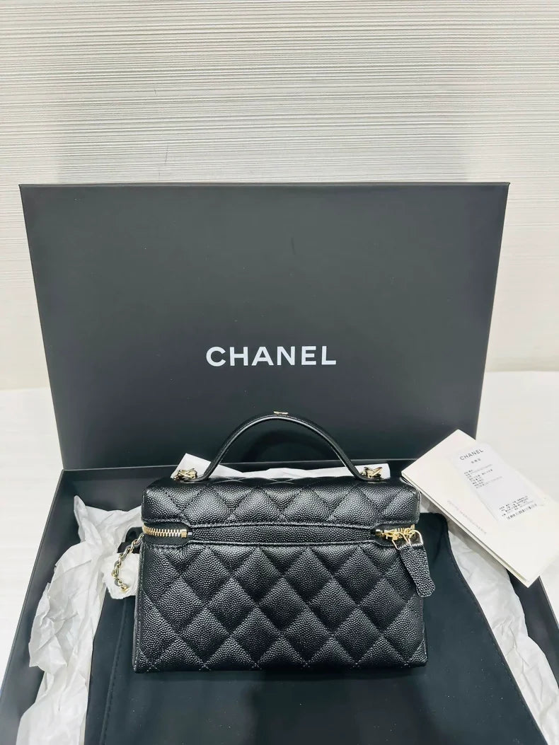 Chanel 25C vanity case bag in grained calfskin leather
