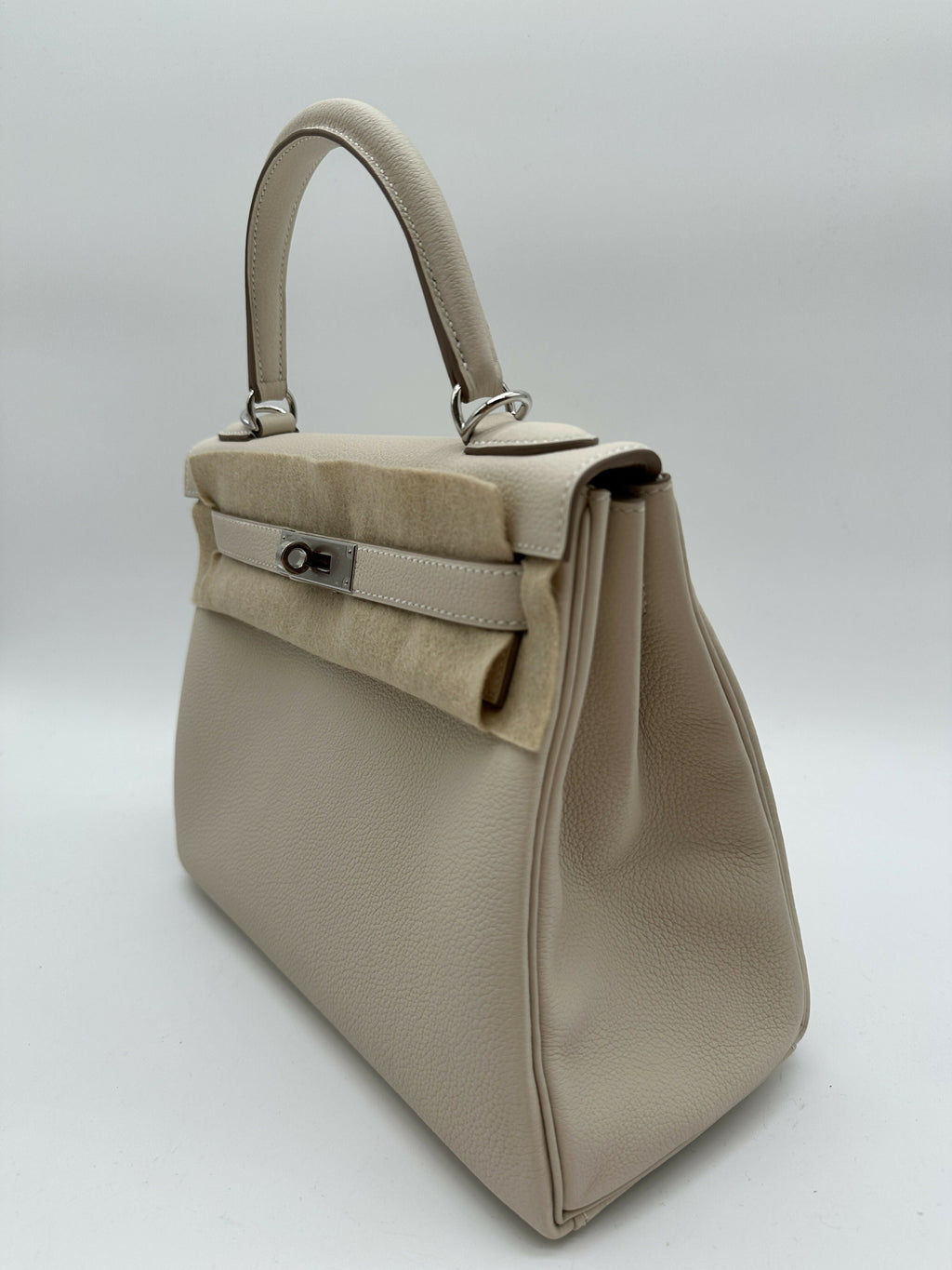 Hermès Kelly 28 Craie Togo PHW K