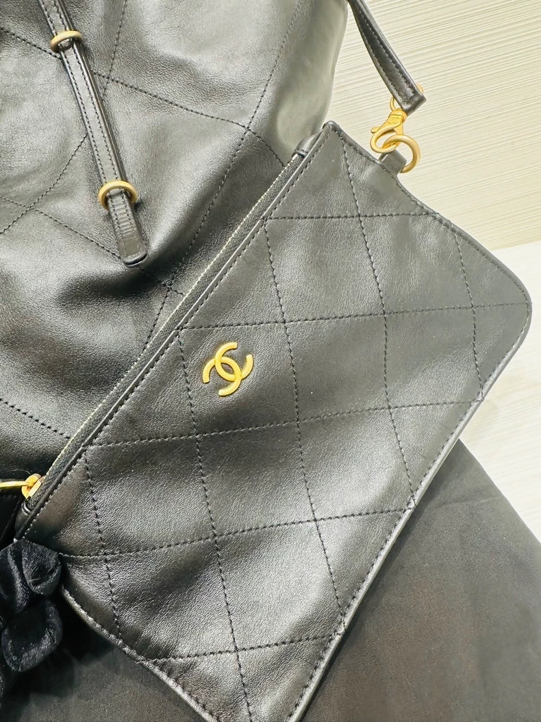 Chanel 25 maxi tote