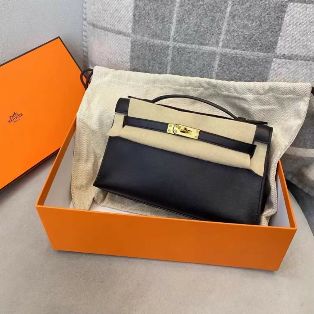 Hermes kelly Pochette Black Swift Leather Gold Hardware