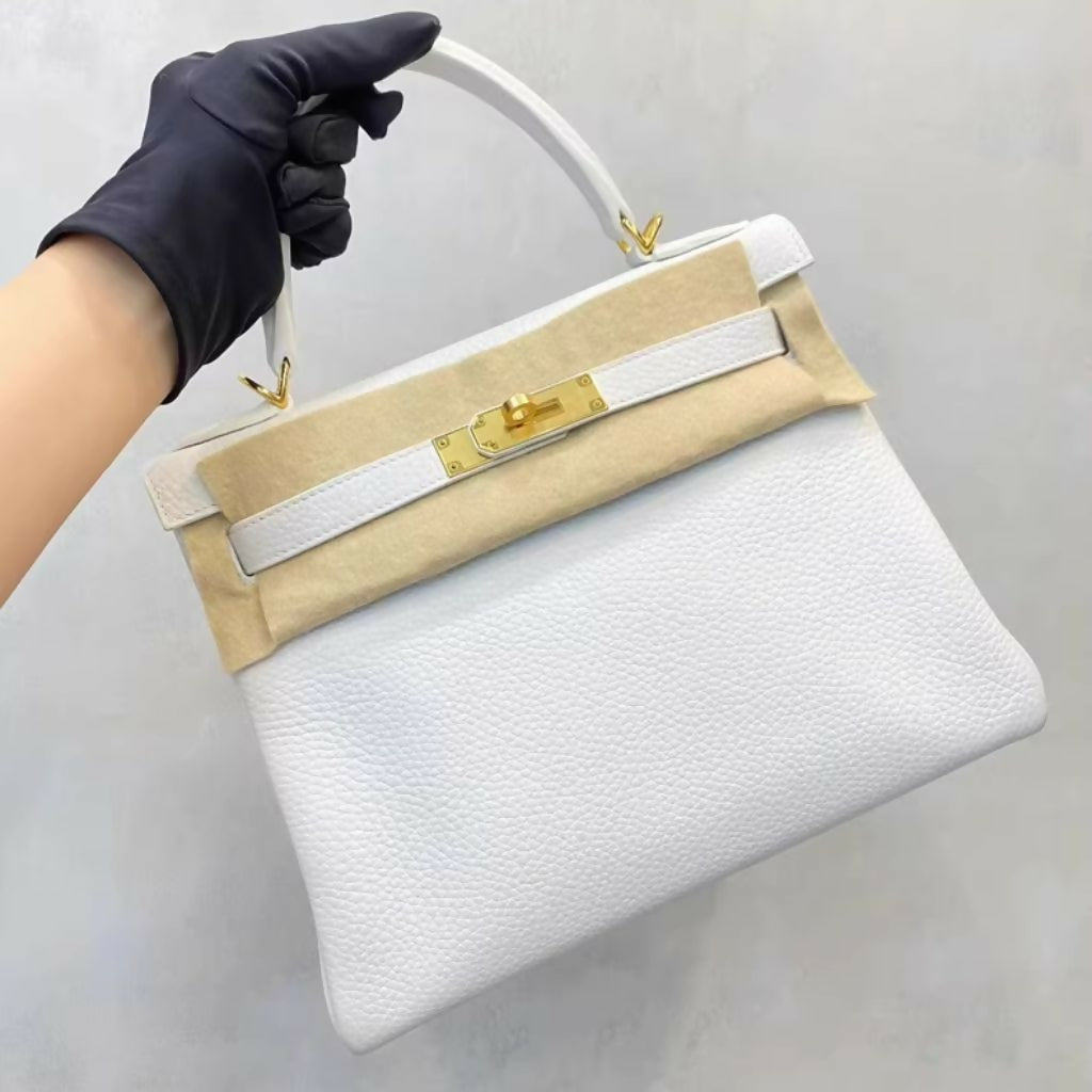 Hermes kelly 28 Blanc Togo Leather Gold Hardware