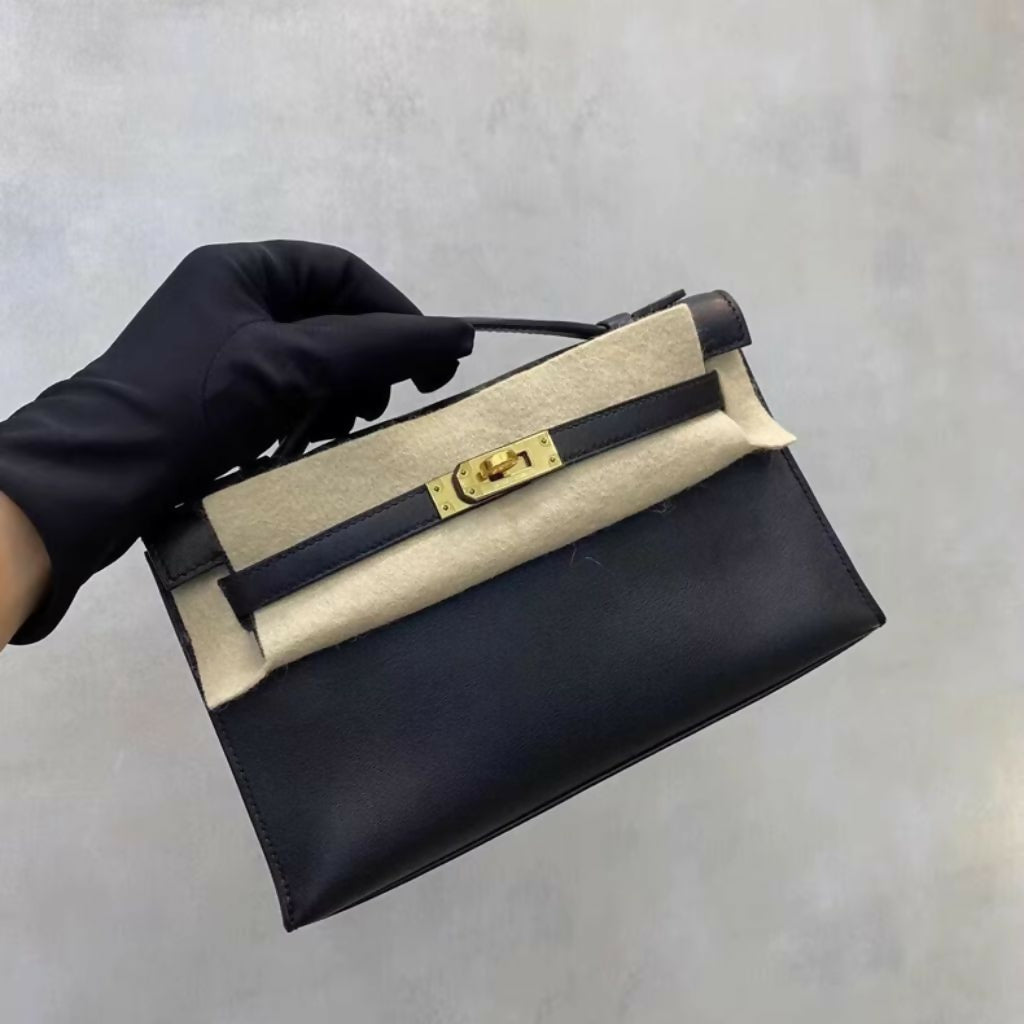 Hermes kelly Pochette Black Swift Leather Gold Hardware